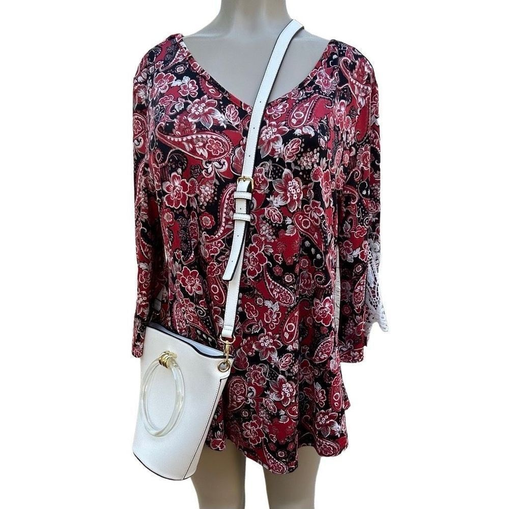 Stem & Vine Tunic Women's Size 1X Multi-Color Floral Print Bell Sleeve Top New